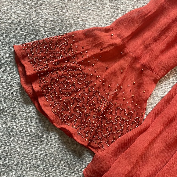 Chole Oliver Off shoulder top - Picture 2 of 4